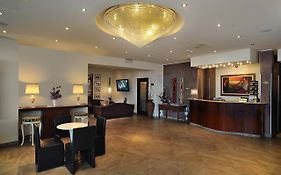 Hotel Bridge
